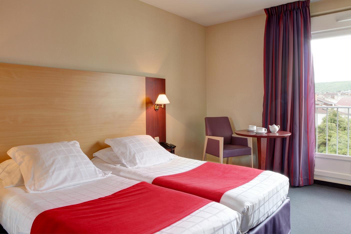 Hotel Ibis Styles Clermont-Ferrand Gare Exterior foto
